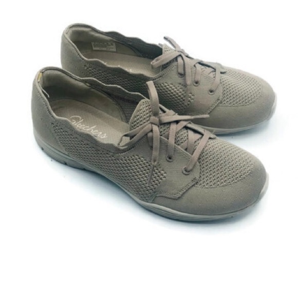 Skechers Womens Sneakers Memory‎ Foam Scalloped Edge Stretch Beige Size 9W - Picture 1 of 13